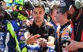 Valentino Rossi Tidak Hanya Salaman dengan Marc Marquez