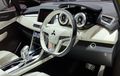Masuk ke Kabin MPV Crossover Mitsubishi