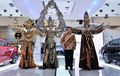 Parade Busana Nasional Lexus