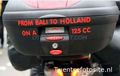 Gokil, Bule Belanda Ini Mudik Ke Kampung Halaman Pakai Honda Supra X 125 