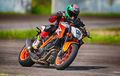 First Ride KTM 1290 Super Duke R Special Edition 2016, Gampang Diajak Wheelie!