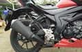 Mengapa Suzuki GSX-S150 Pakai Pijakan Kaki Racy? Ini Alasannya
