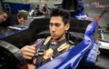 Hari Pertama Sean Gelael Menjajal Mobil F1 Toro Rosso
