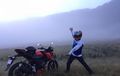 Taklukan Tanjakan Bromo Pakai Suzuki GSX-S150, Catat Trik dari OTOMOTIF