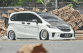 Honda Freed A/T 2013, Cegah Istri ‘Nyanyi’