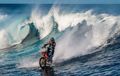 Gokil, Stunt Rider Asal Australia Ini Pecahkan Rekor Bersepeda Motor di Atas Air 