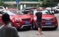 Range Rover Evoque Ditabrak Kembarannya Di Tiongkok