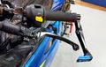 Pasang Sendiri Lever Guard di Suzuki GSX-150R, Cuma Butuh Satu Kunci