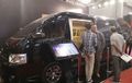 Sekelas Mobil Travel Toyota HiAce Dibanderol Hampir Rp 2 Miliar!