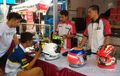 KYT All Out Servis Pembalap ARRC, Servis Helm, Pijat Refleksi Sampai Kambing Guling Ada 