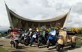 50 Vespa Menyerbu Objek Wisata Sumatera Barat