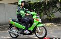 Narik Gojek Pakai Yamaha Nouvo Modifikasi, Ziki Diajak Selfi Mahasiswi  