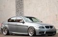 Modifikasi BMW 320i 2005, M3 Style Ala Riri