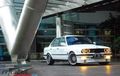 Modifikasi BMW 318i Ini Istimewa Karena ...