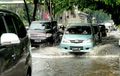 Cek Mobil Usai Terjang Banjir, Perhatikan Daerah Rembesan