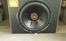 Apakah Tambah Subwoofer Mobil Perlu Pasang Amplifier atau Tidak?