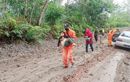 Pasrah Satu Keluarga Dievakuasi Basarnas, Toyota Soluna Tersesat di Hutan Kalimantan, Google Maps Penyebabnya