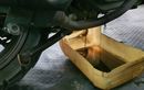 Jangan Sampai Kering, Ini Dua Penyebab Oli Mesin Motor Bekas Berkurang Banyak