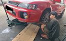 Posisi Dongkrak Mobil Kurang Pas Bisa Bikin Bahaya, Ini Penjelasnnya