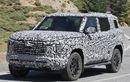 SUV Baru Mitsubishi Ketahuan Lagi Tes Jalan, Pajero Sport Anyar?