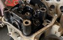 Serem Banget! Ternyata Begini Efeknya Pakai Oli Palsu Buat Mesin Motor