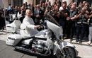 Dibuat Khusus Untuk Paus, BMW R 18 Dimodifikasi Serba Putih Untuk Tujuan Mulia