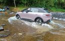Biar Tidak Rusak Parah, Jangan Lakukan Ini Jika Mobil Listrik Terrndam Banjir