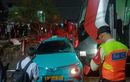 Terkuak Ini Alasan Taksi Green SM Gak Bisa Didorong Saat Mogok di Rel