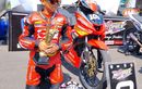 Sempat Crash, Agam Abdillah Bangkit dan Sabet Podium di MotoPrix Surabaya 2026