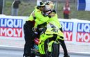 Hasil MotoGP Catalunya, Murid Valentino Rossi Juara, Alex Marquez Crash Horor