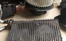 Evaporator Kotor Bisa Menjadi Penyebab Bau di Dalam Kabin Mobil