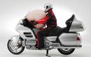 Bukan Cuma Tabrakan, 3 Hal Sepele Ini Bisa Picu Airbag Honda Gold Wing Mengembang