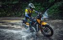 Tampang Mirip Bebek Trail Tangguh, Skutik Ini Bisa Menjelajah 385 Km Sekali Full