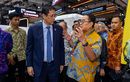 Booth Mitsubishi Fuso di GIIAS 2026 Disambangi Menkeu Purbaya, Tanya Sesuatu Hal Ini