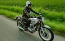 Pilihan Moge Baru Tampang Klasik, Cek Harga Kawasaki W800 Agustus 2026