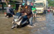 Jangan Nekat, Ini Batas Aman Lewati Banjir Pakai Motor Matic