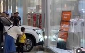 Kasus Omoda E5 Nabrak Dinding Mall, APM Chery Beri Tanggapan Ini