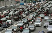 Harga BBM Naik, Malaysia Kaji Diskon Pajak Jalan Kendaraan Diesel