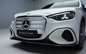 Mercedes-Benz Akhirnya Luncurkan C-Class Listrik, Sanggup Tempuh 762 Km Sekali Cas