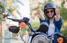 Bisa Tetap Fokus Naik Motor Saat Berpuasa, Perhatikan 4 Tips Ini