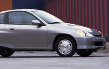 Sedan Honda Ini Dijamin Bikin Garuk Kepala Kalau Lihat Desainnya, Sekilas Normal, Tapi...