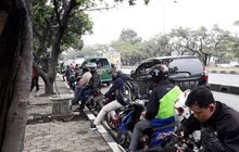 Driver Ojol Parkir Sembarangan Sering Picu Kemacetan, Operator Wajib Buatkan Shelter?