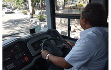 15 Bus TMB Koridor V Diluncurkan, Wakil Wali Kota Bandung Jajal Mengemudikan, Catat Nih Rute dan Tarifnya!