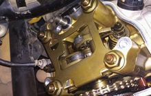 Pakai Oli Palsu Bikin Dalaman Mesin Menguning, Efeknya Seram