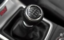 Pelat Kopling Mobil Mulai Aus, Pahami Dulu Beberapa Tandanya