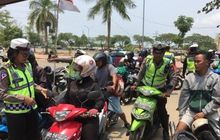 Benarkah Pakai Fotokopi STNK Bisa Lolos Dari Tilang? Cek Faktanya