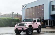 Jeep Wrangler Bikinan Kahn Pakai Warna Pink, Gak Hilang Garangnya