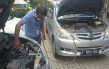 Perlu Tahu, Salah Jumper Aki Mobil Saat Mogok Bisa Berujung Ledakan