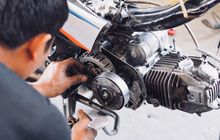 Malas Ganti Oli Motor, Siap-Siap Tanggung Risiko Ini Sob!