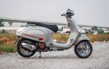 Vespa Sprint Elegan, Bertabur Aksesori Mewah, Bersih Pakai Kelir Nardo Grey